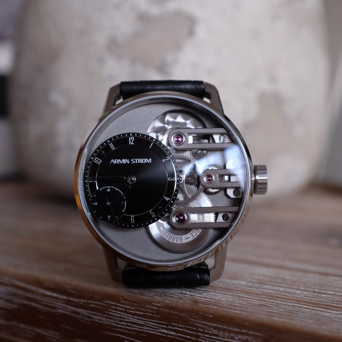 GRAVITY EQUAL FORCE (BLACK DIAL)