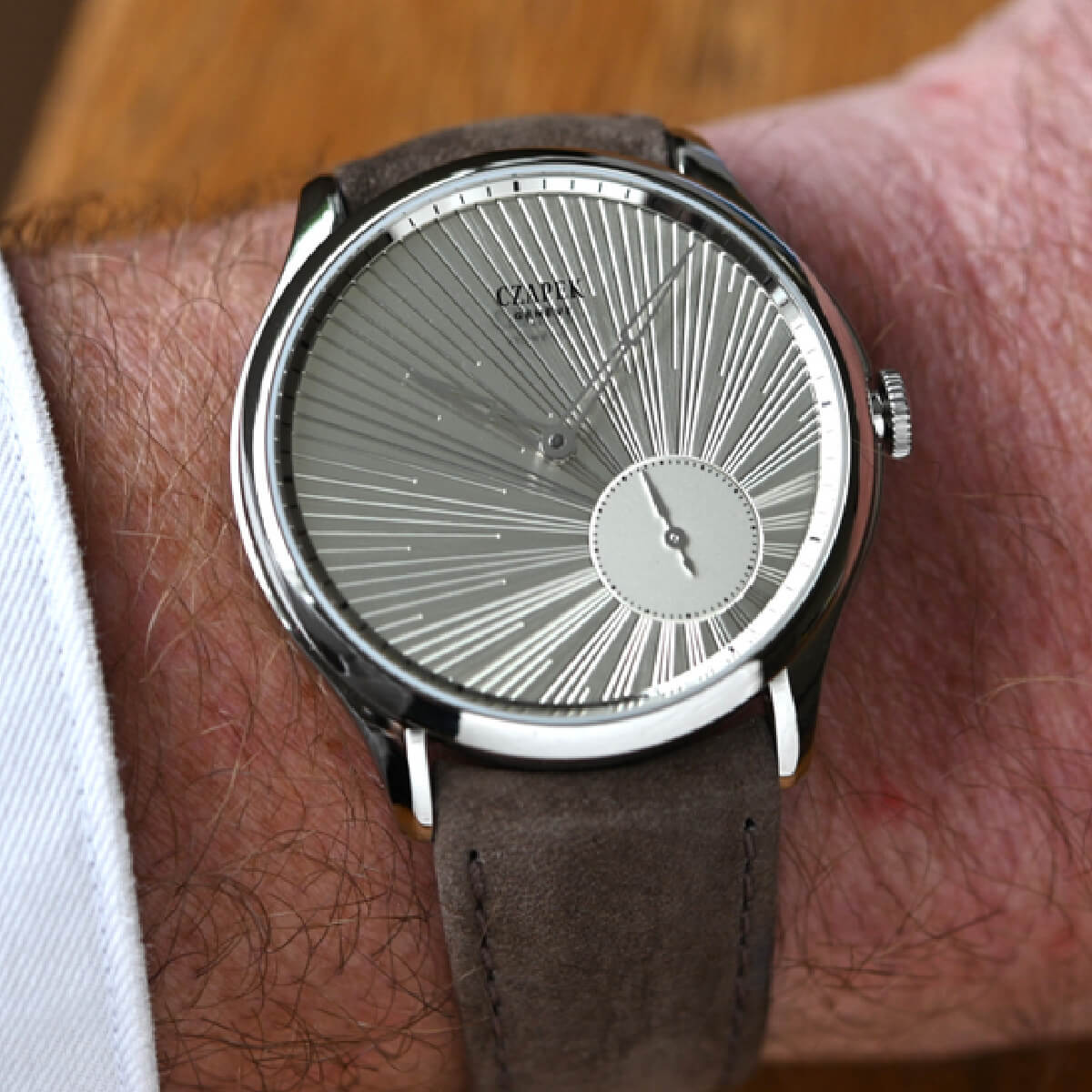 CZAPEK PROMENADE GUILLOCHÉ SOLEIL IVOIRE 03