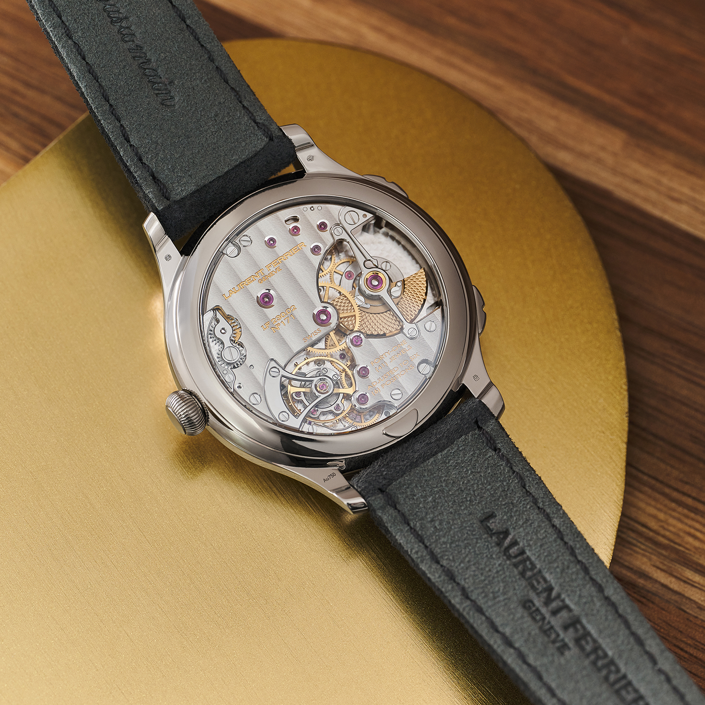 Classic Traveller Globe Night Blue