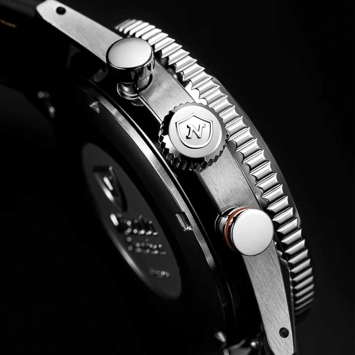 NIVADA GRENCHEN CHRONOKING MECAQUARTZ RACING GREEN CROWN