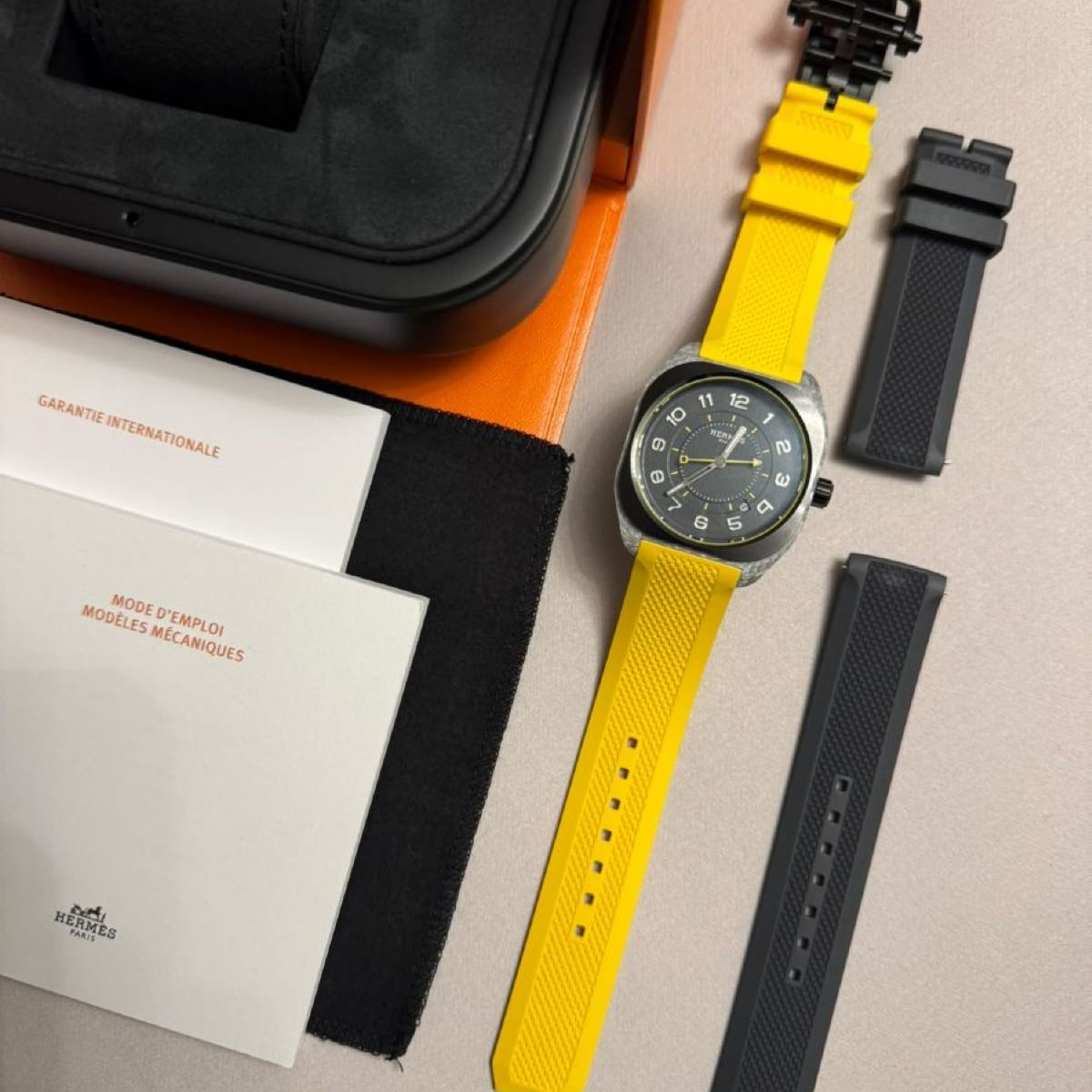 H08 Yellow - Image 3