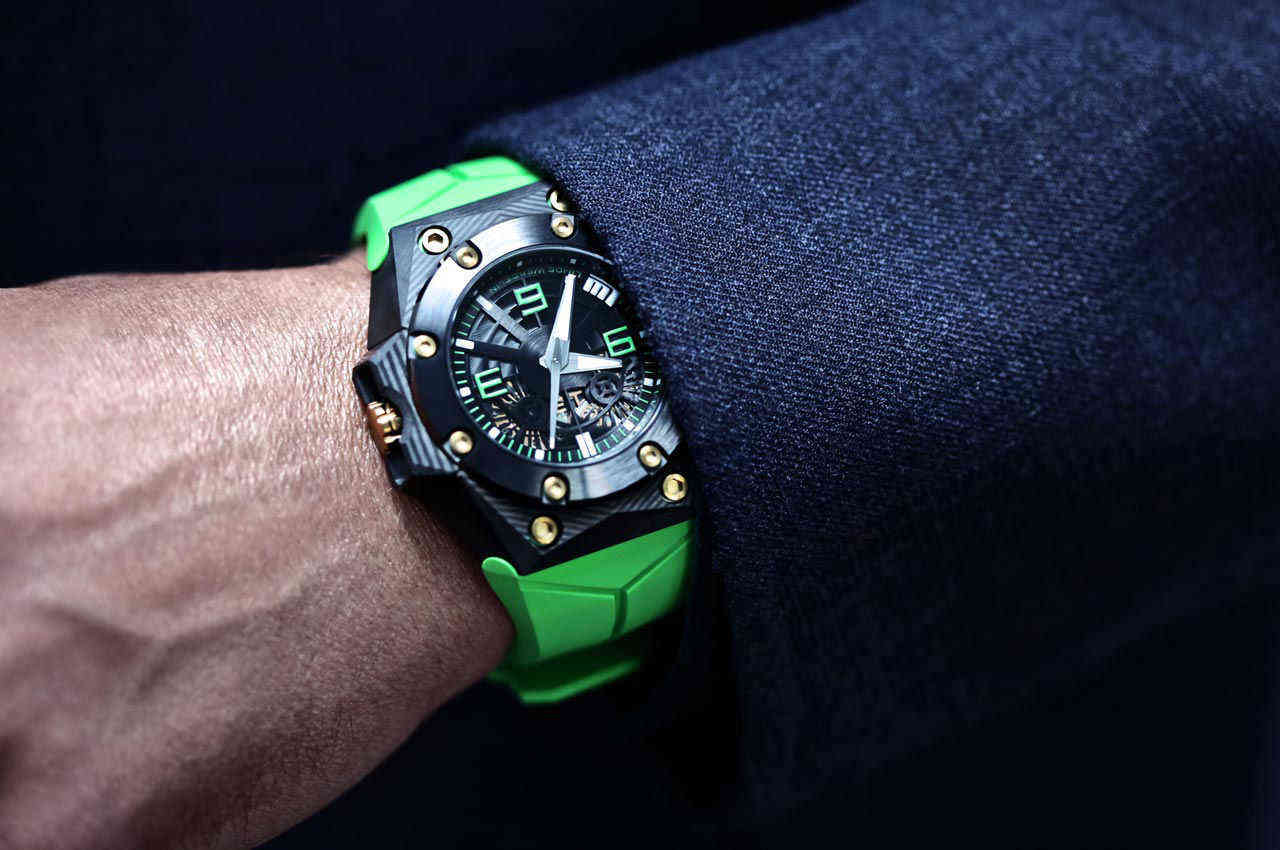 Linde Werdelin Oktopus Double Date Carbon Green